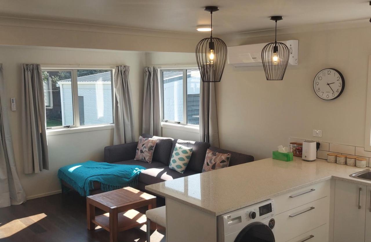 Cozy, New, Private 3 Bedroom Home Hamilton Eksteriør bilde
