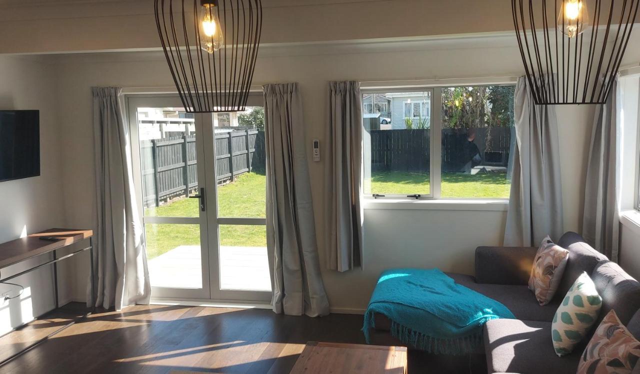 Cozy, New, Private 3 Bedroom Home Hamilton Eksteriør bilde