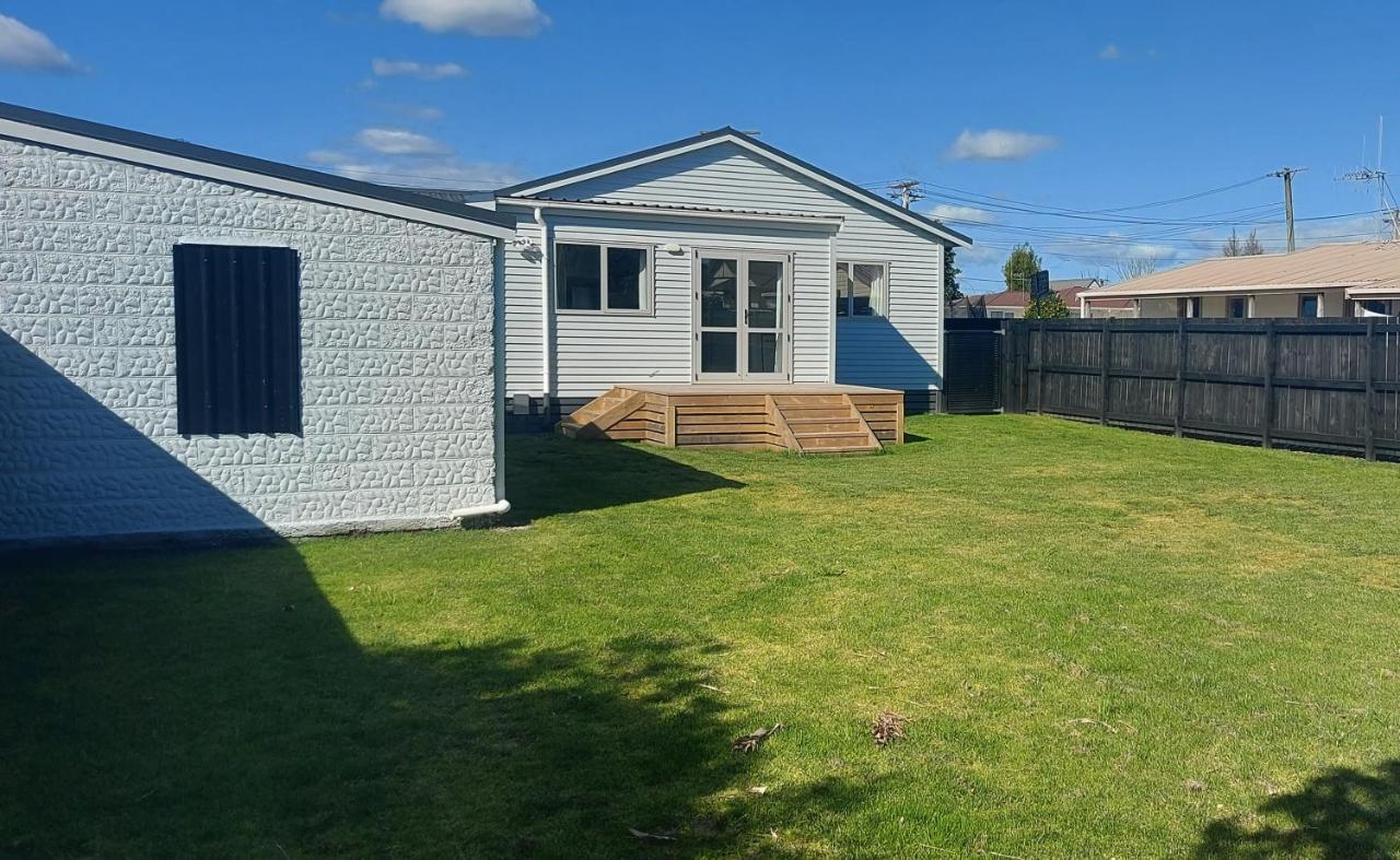 Cozy, New, Private 3 Bedroom Home Hamilton Eksteriør bilde